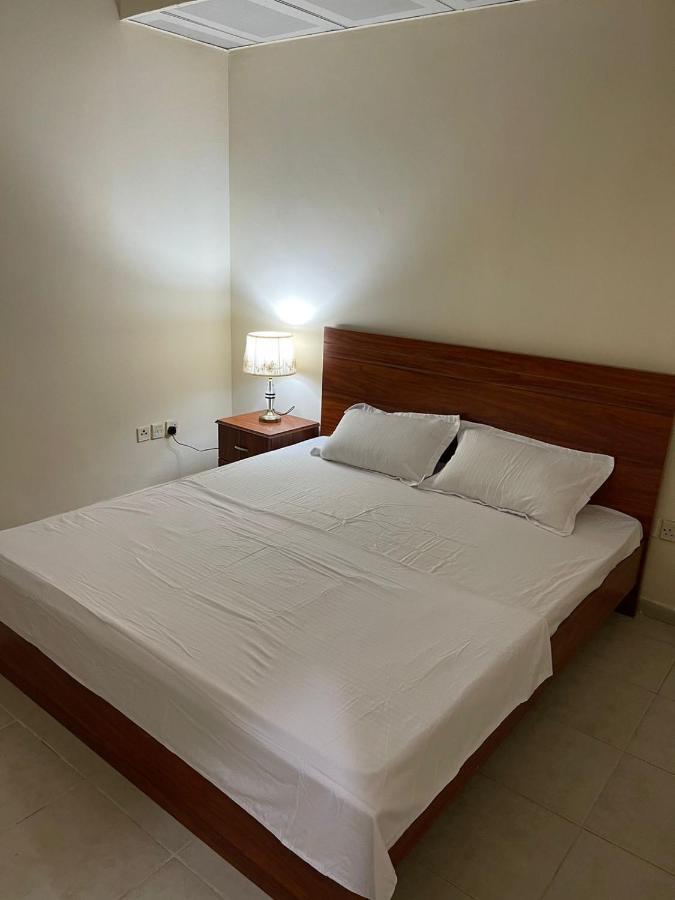 Kaya Hostel Dubai Exterior photo