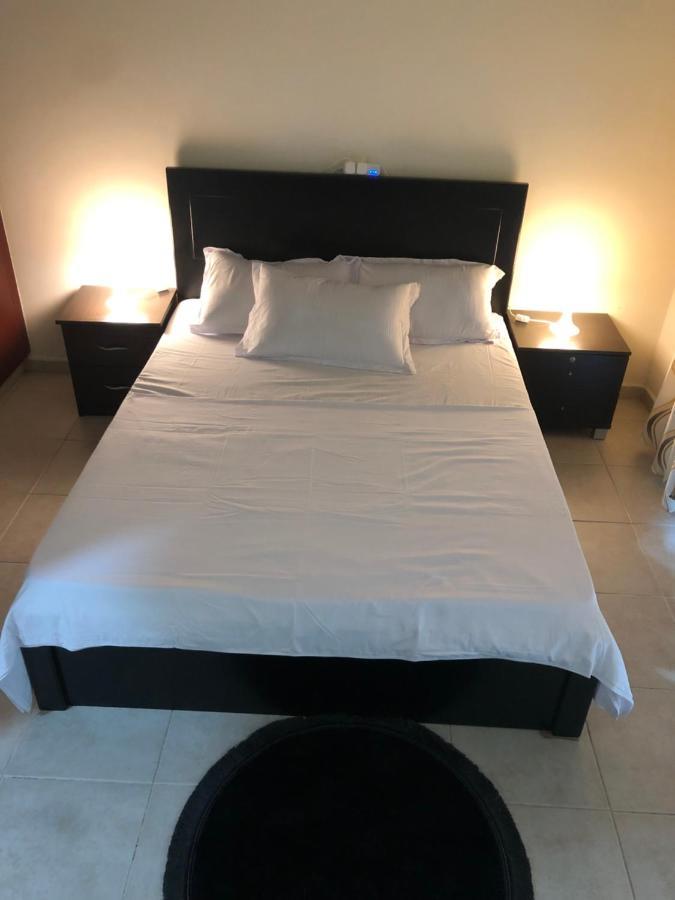 Kaya Hostel Dubai Exterior photo