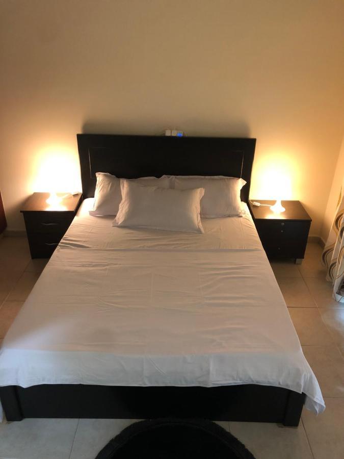 Kaya Hostel Dubai Exterior photo