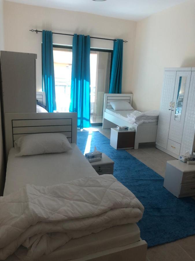 Kaya Hostel Dubai Exterior photo