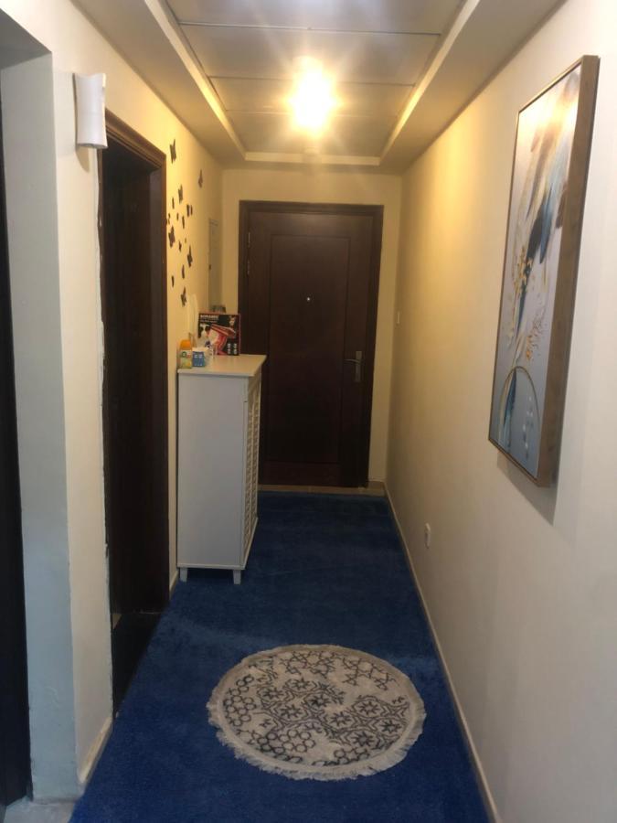 Kaya Hostel Dubai Exterior photo