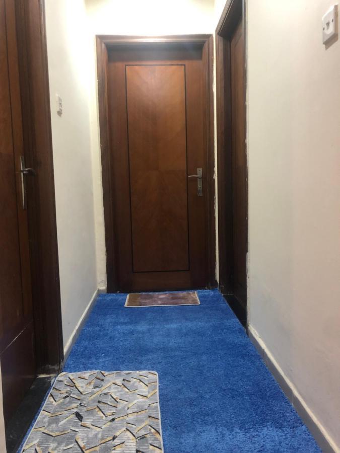 Kaya Hostel Dubai Exterior photo